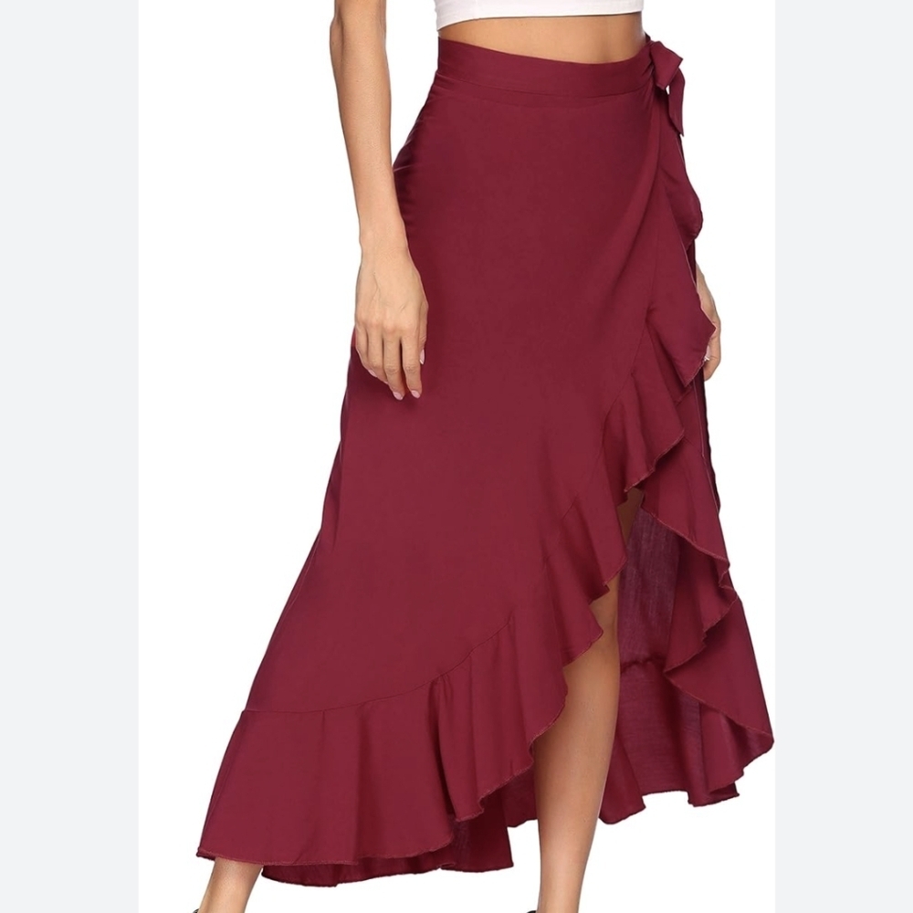 Wrap Skirt. Size XXL. Red. NWT.